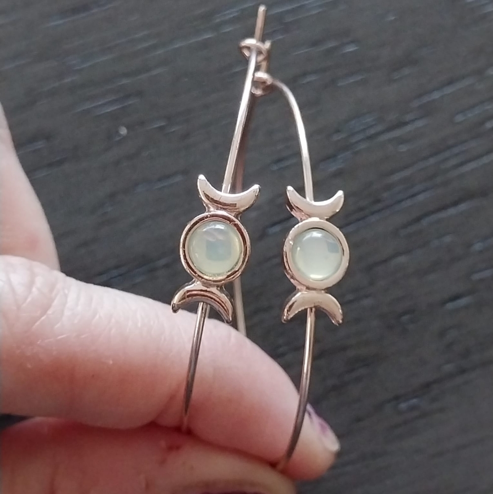 ✨️3 For $15✨ Hot Topic Sailor Moon 🌙 Goldtone Hoop Earrings